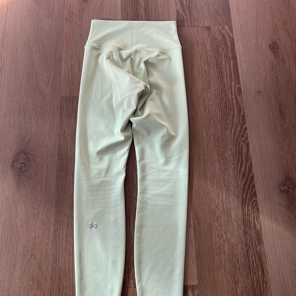Alo Yoga Set - Picture 2 of 6